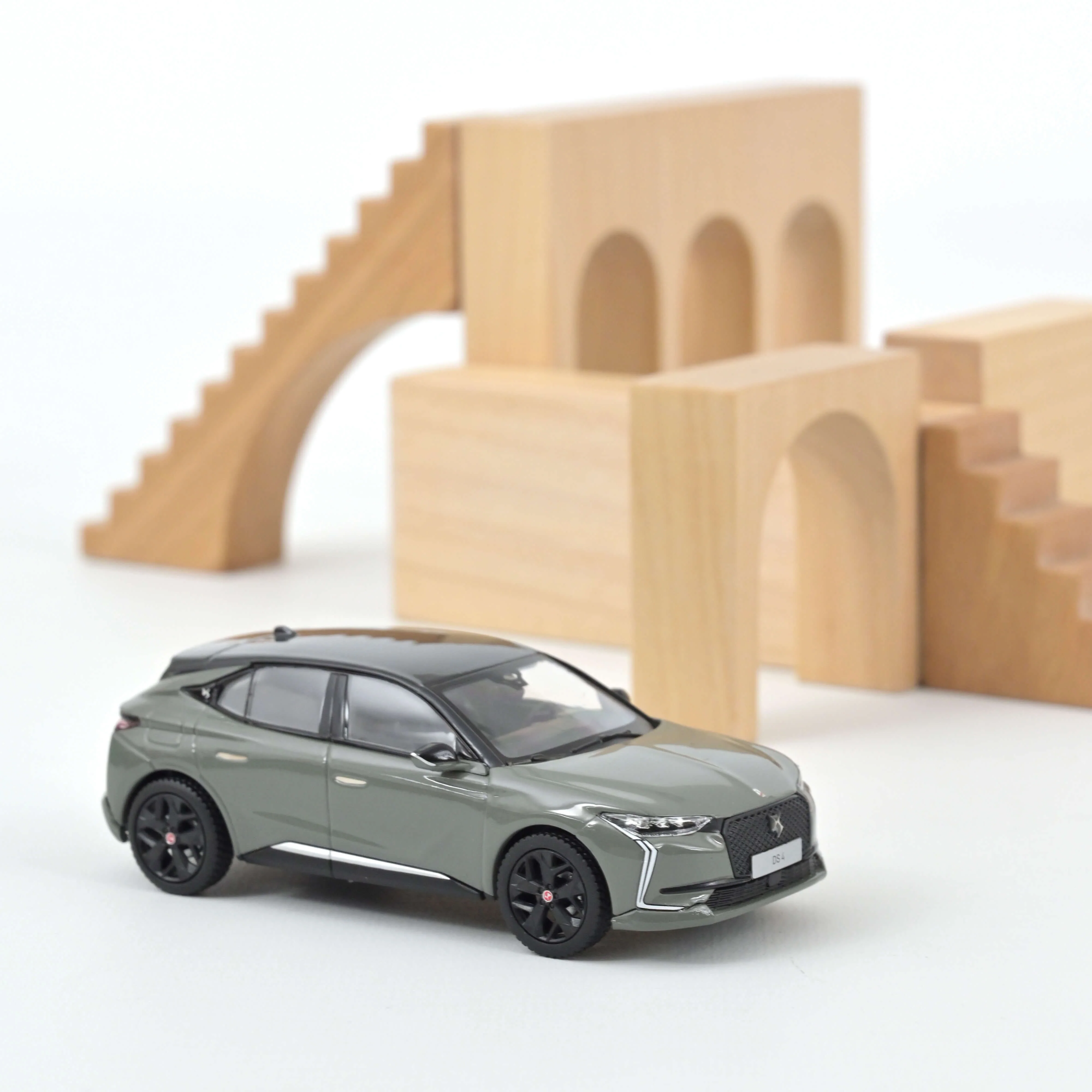 Miniature 1