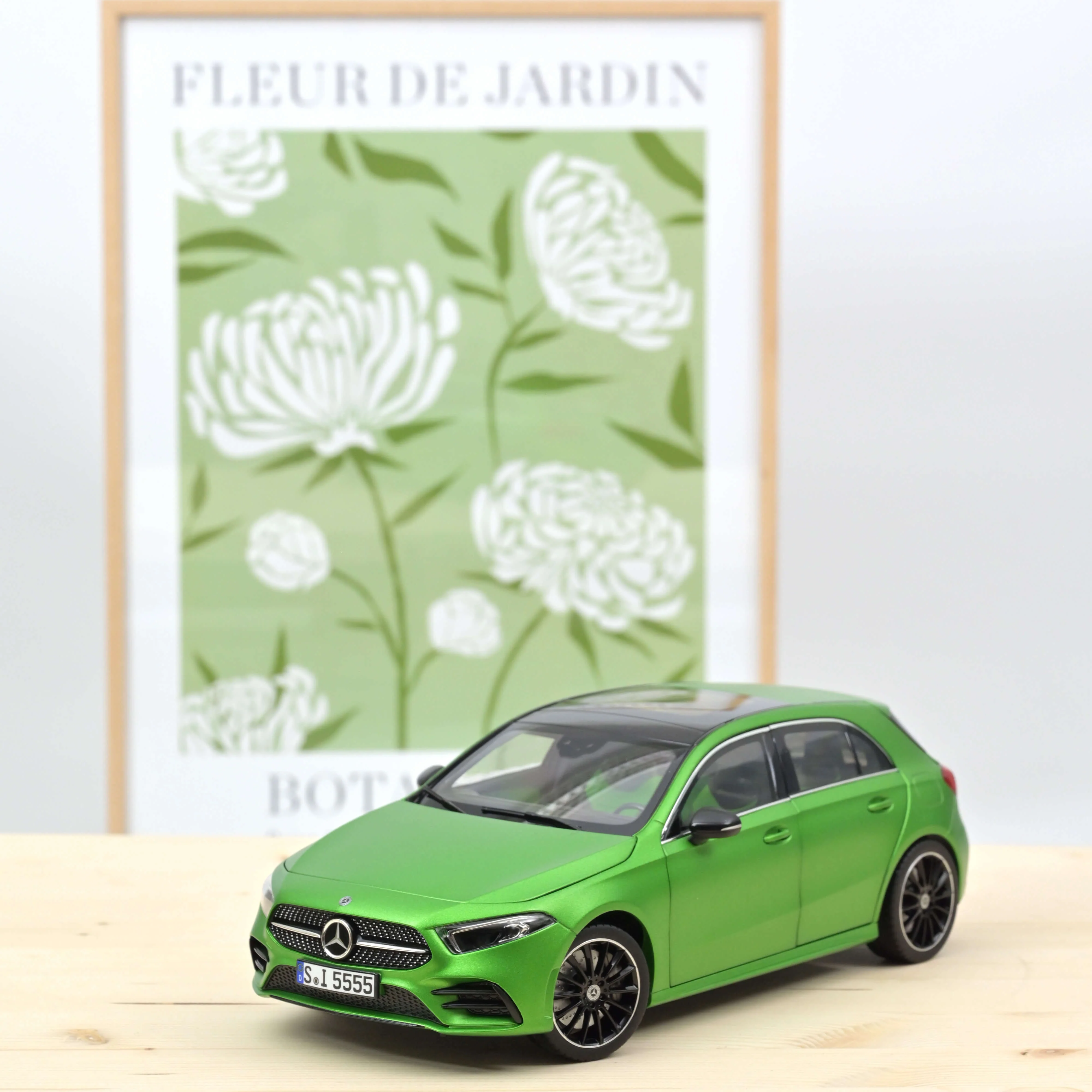 Miniature 1