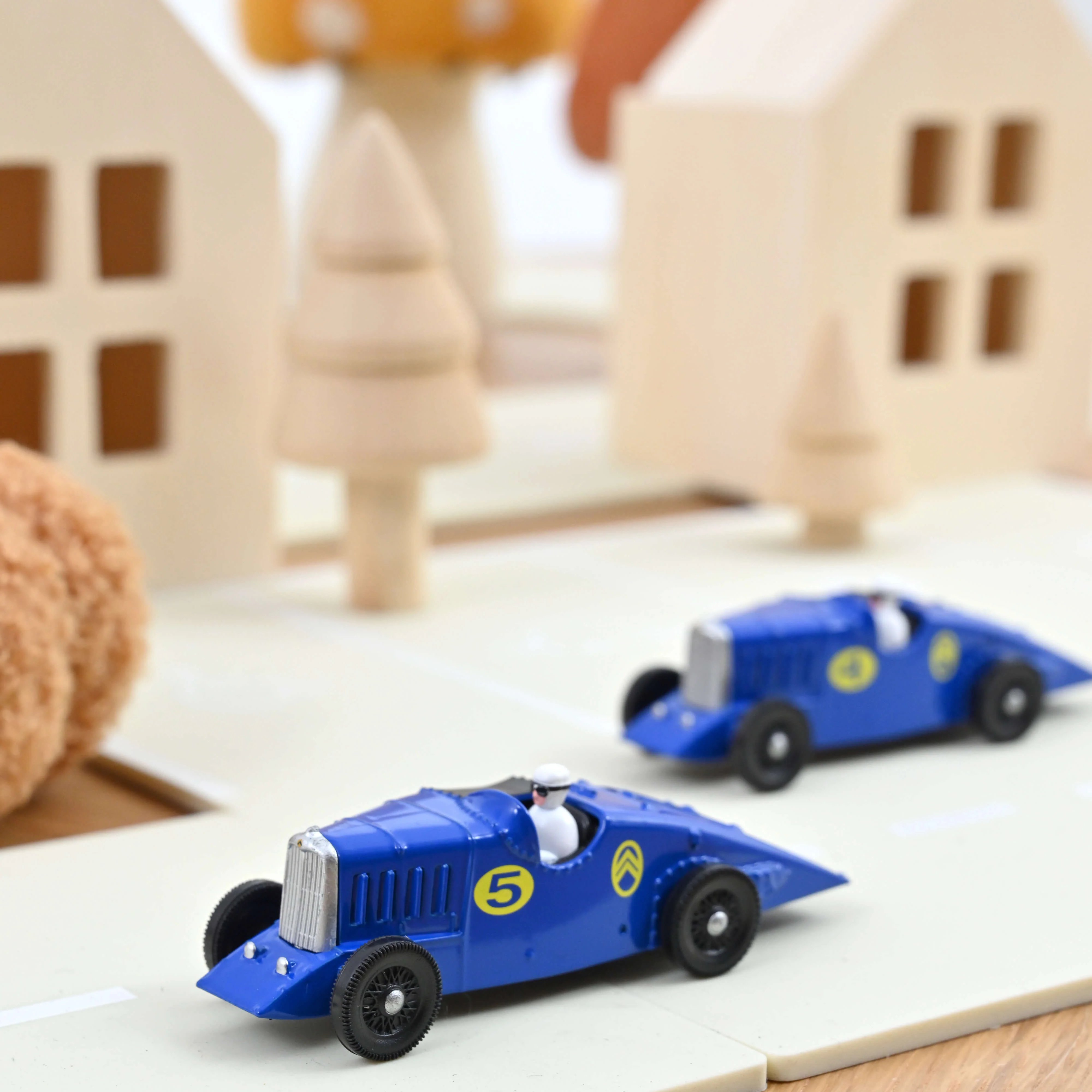 Miniature 1