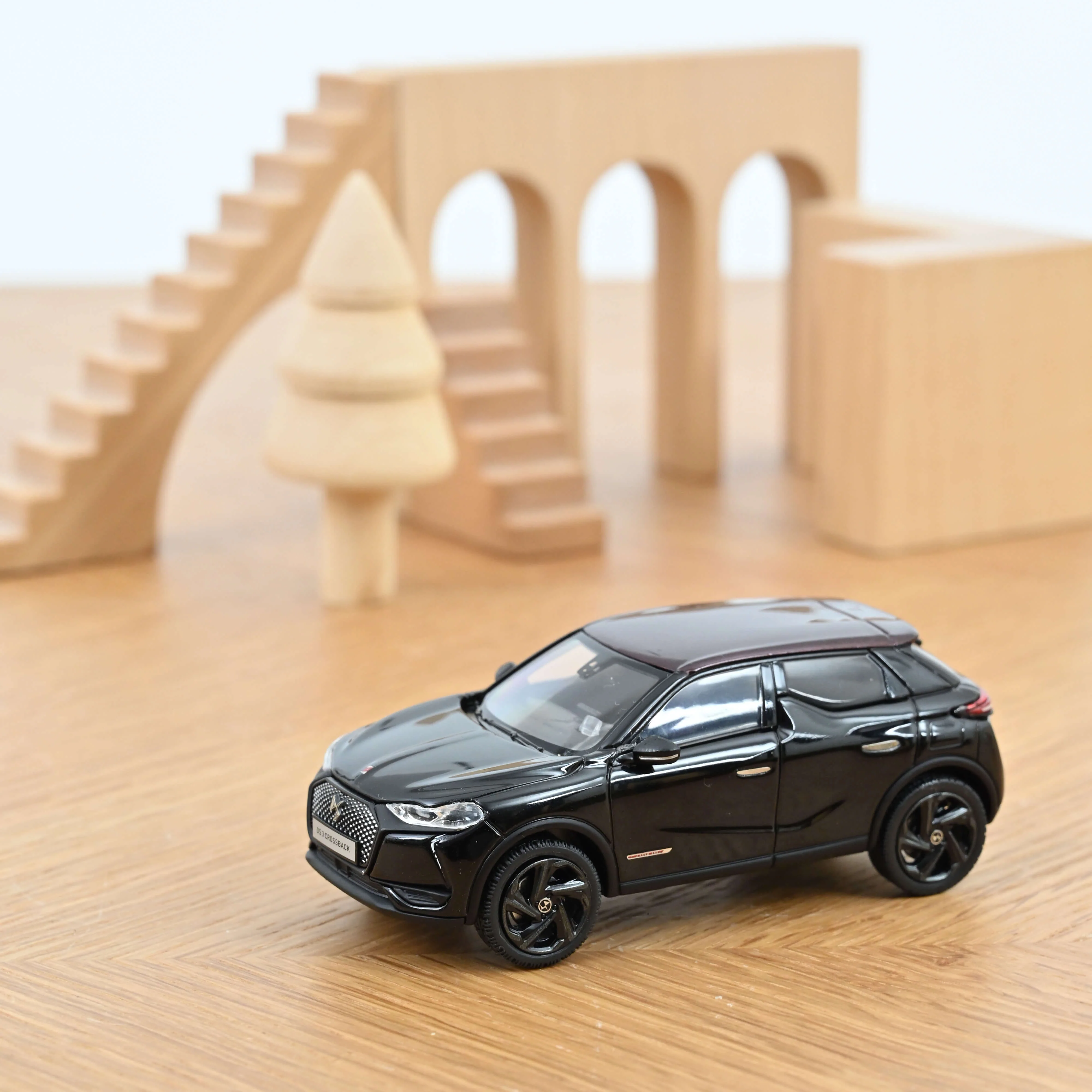 Miniature 1