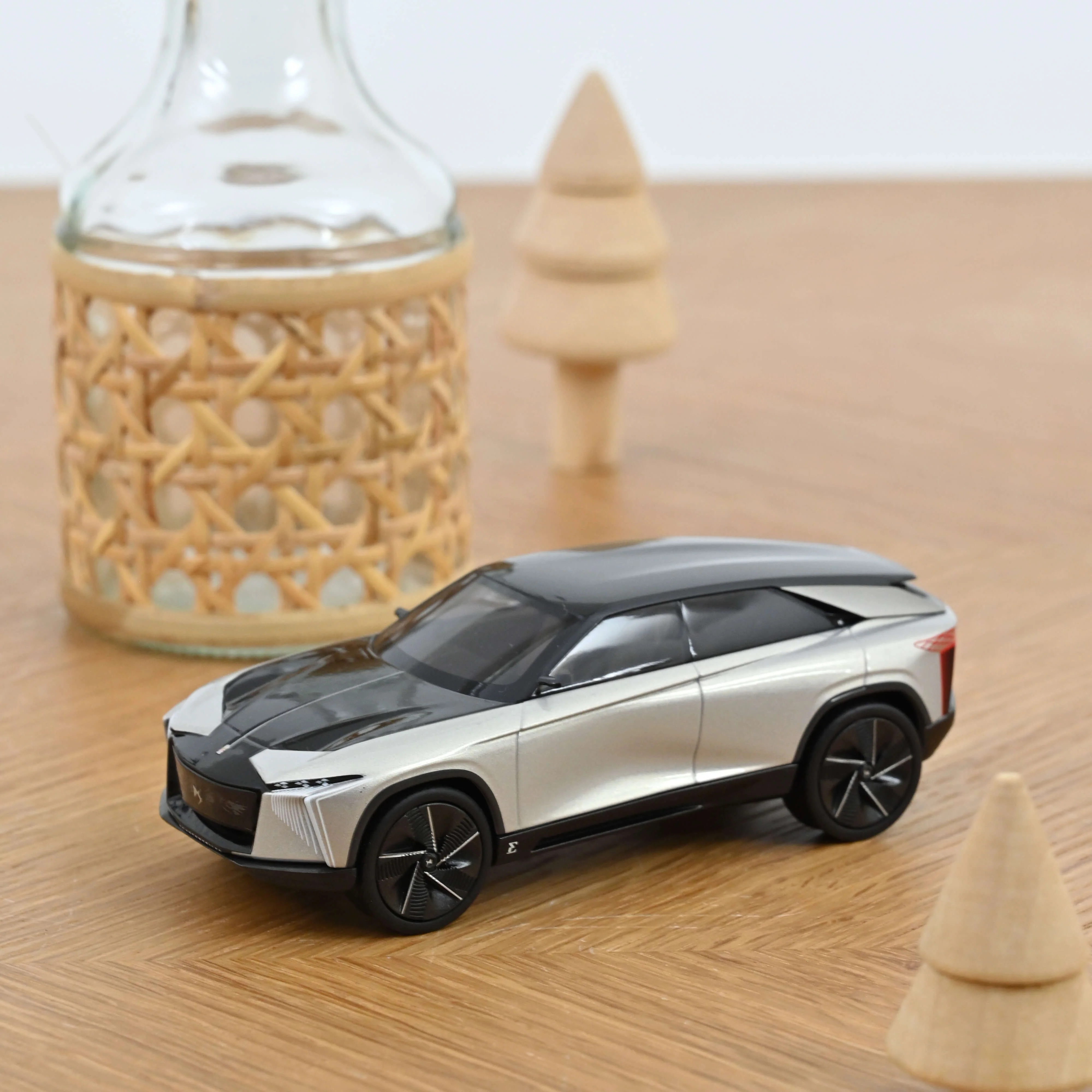 Miniature 1