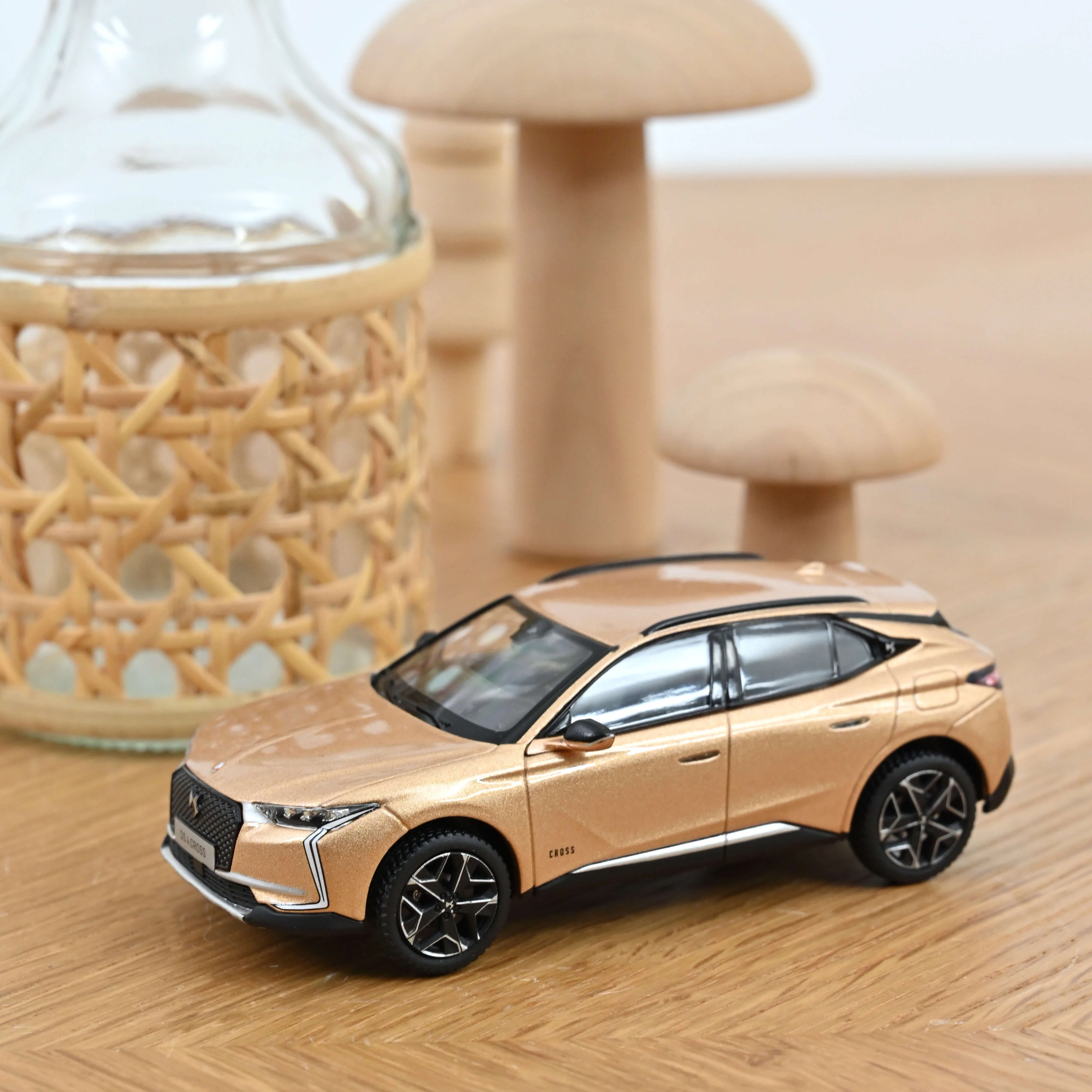 Miniature 1