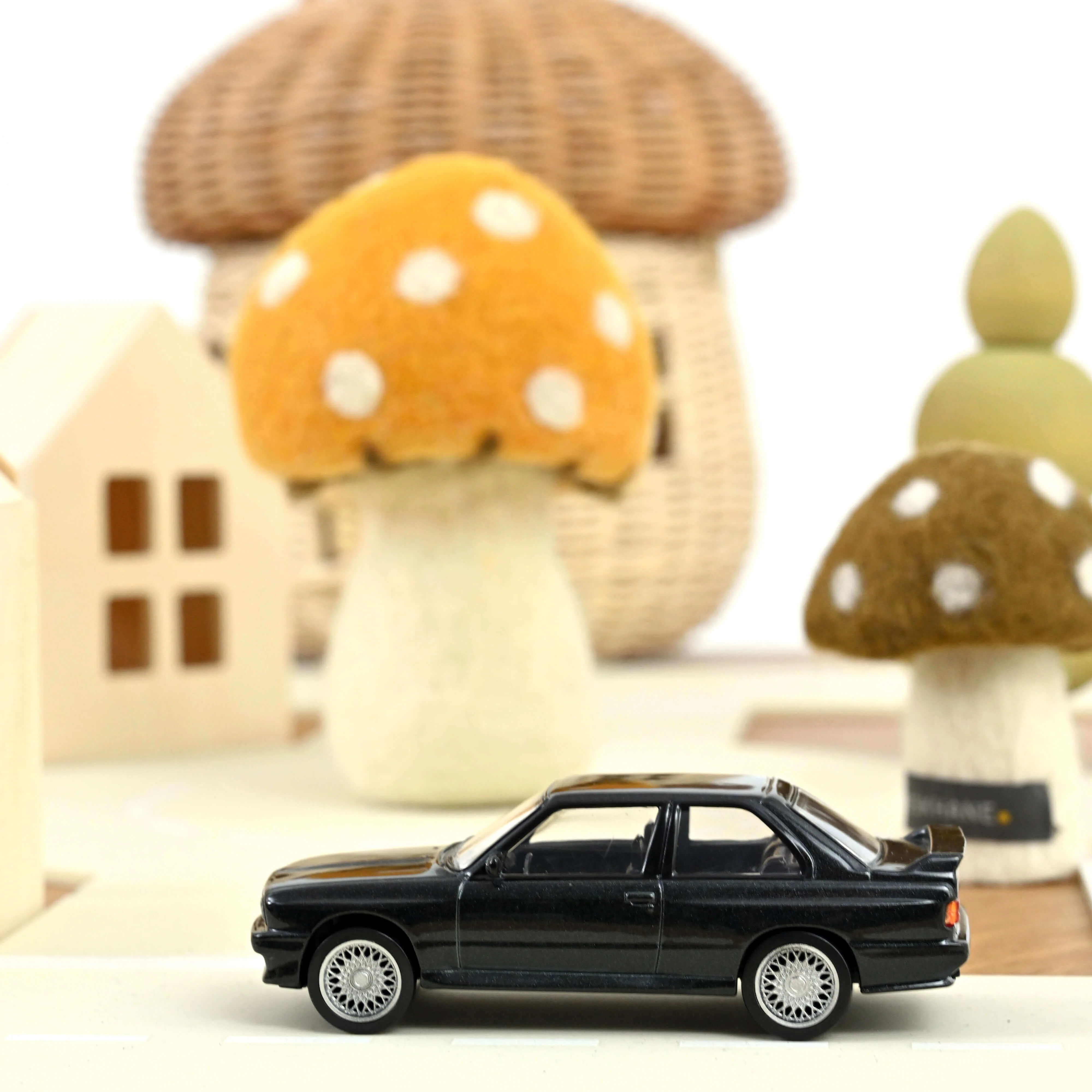 Miniature 1