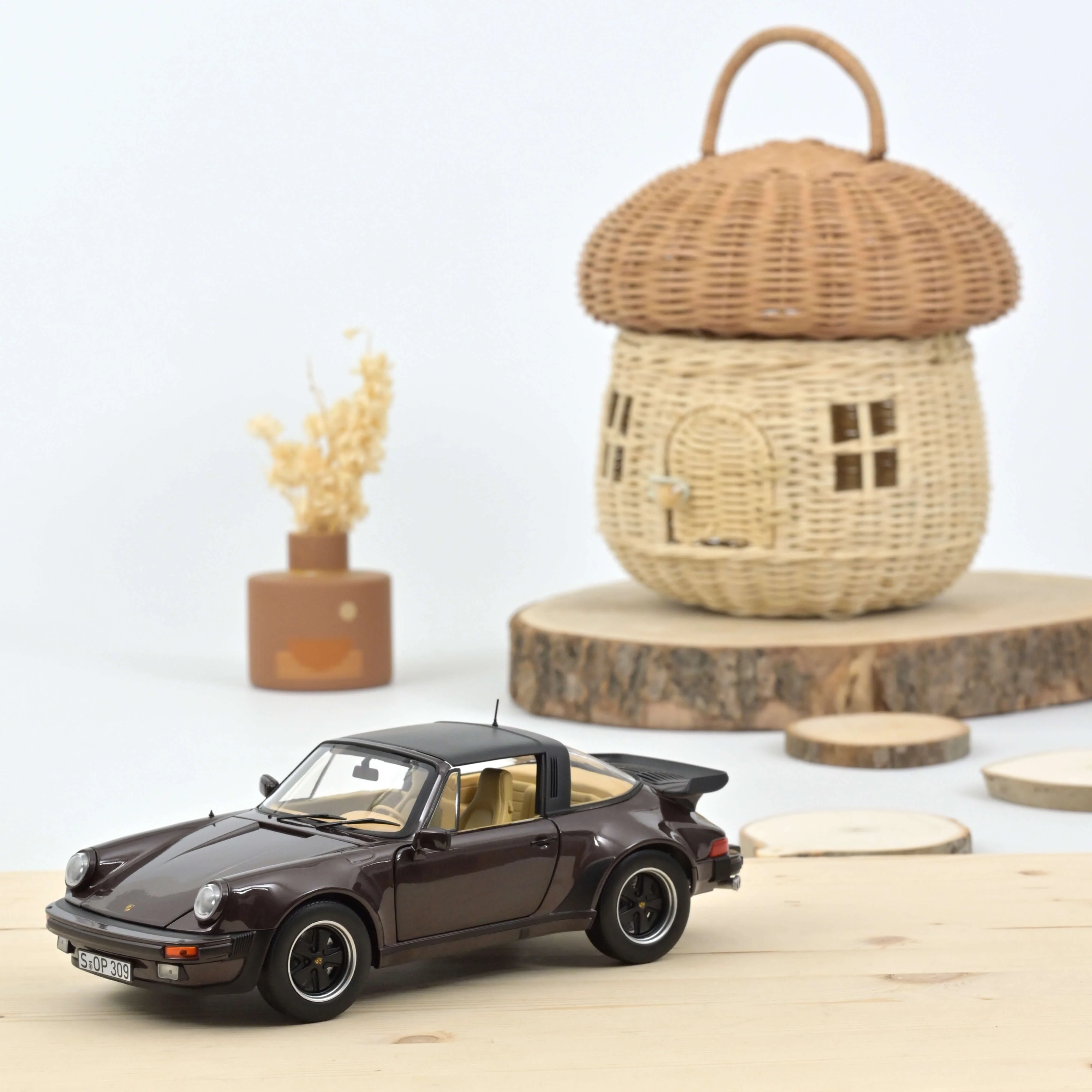 Miniature 1