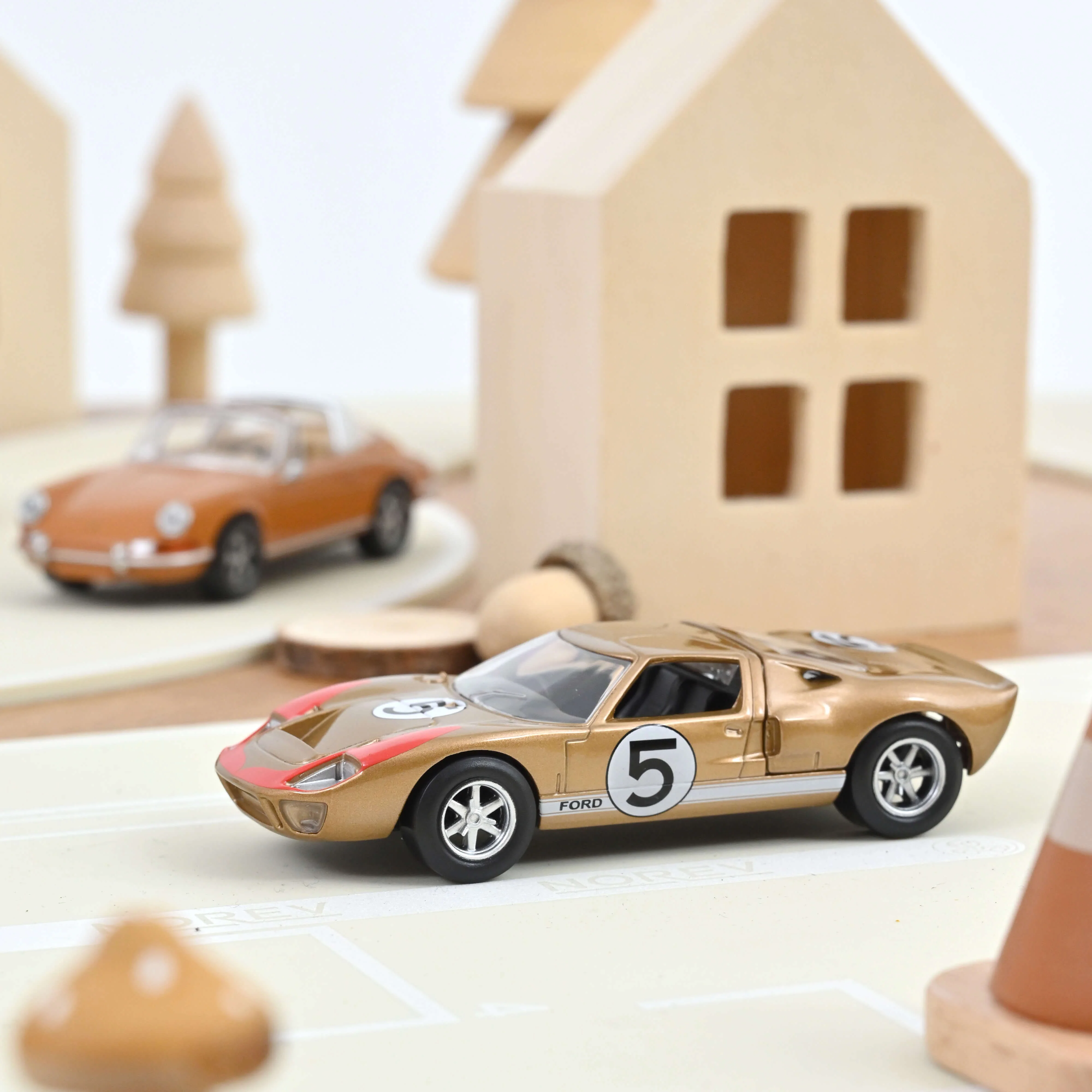 Miniature 1