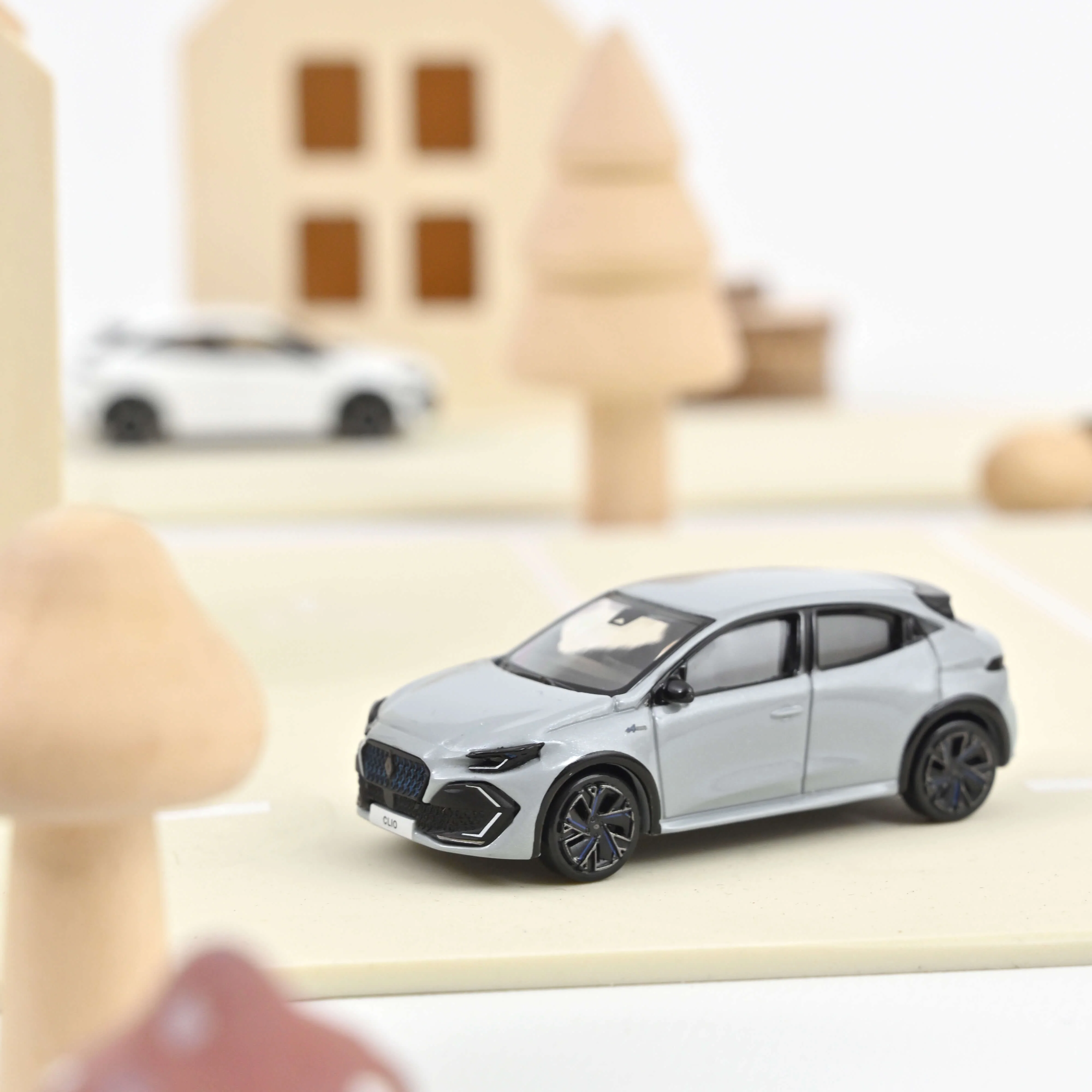 Miniature 1