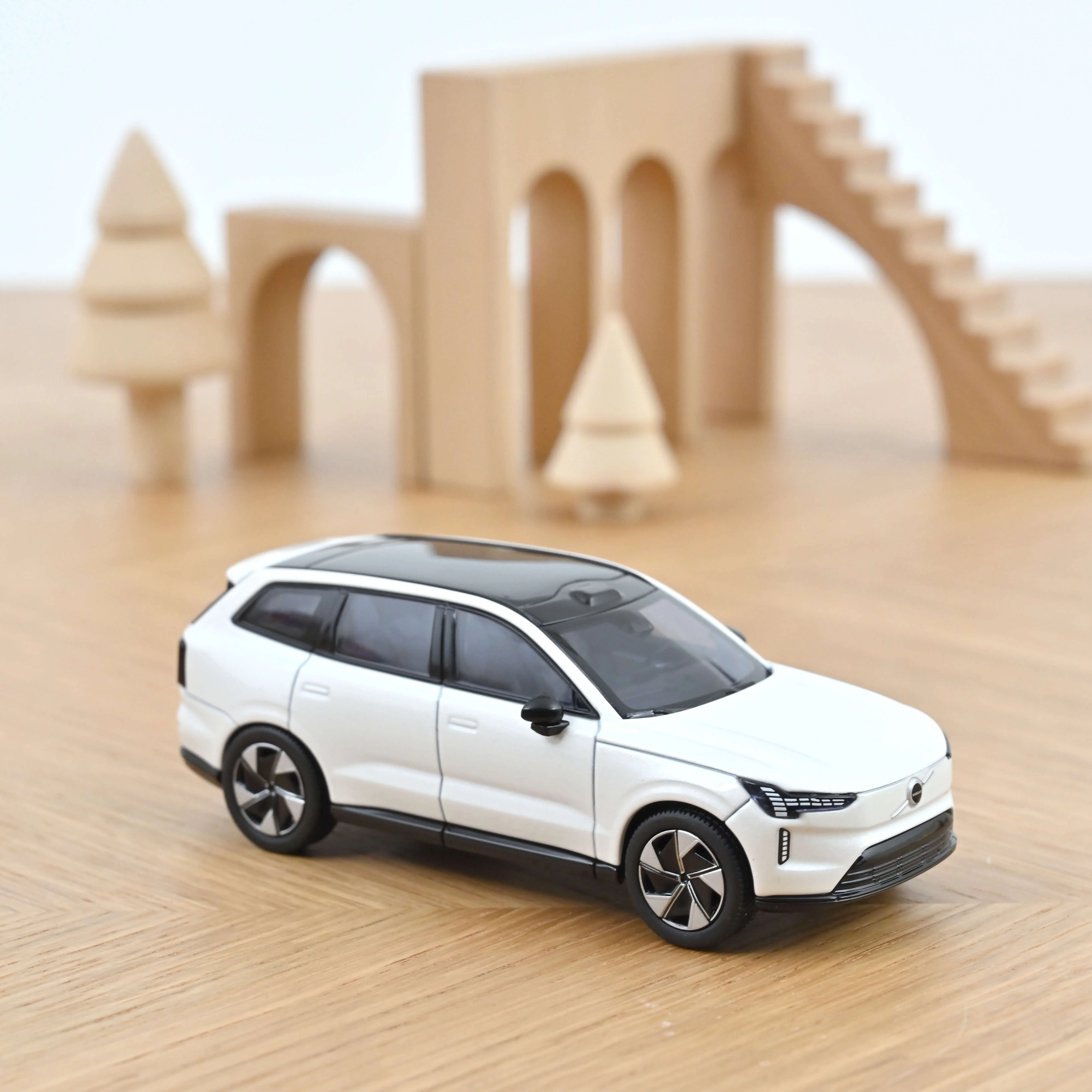 Miniature 1